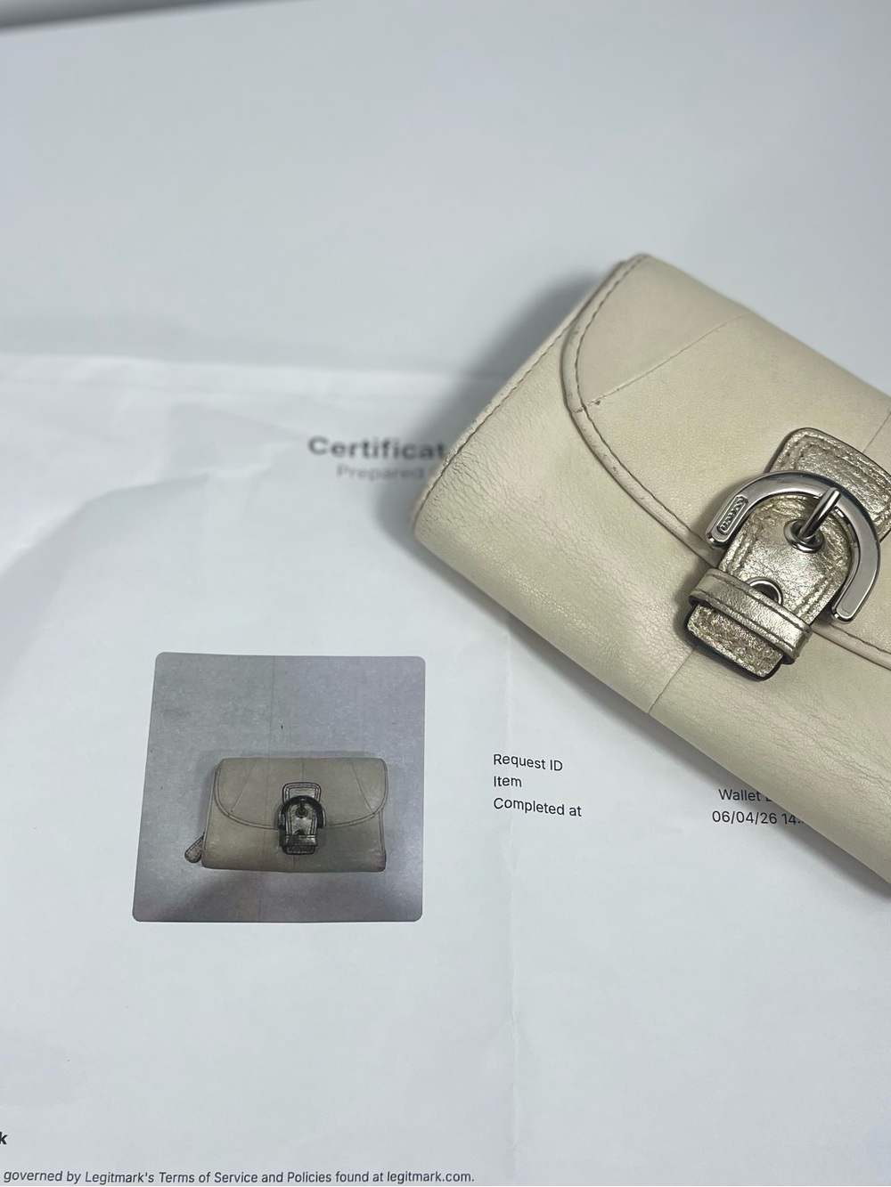 Coach Vintage Soho Cream Metallic Gold Leather Wallet-COA - Picture 2 of 13